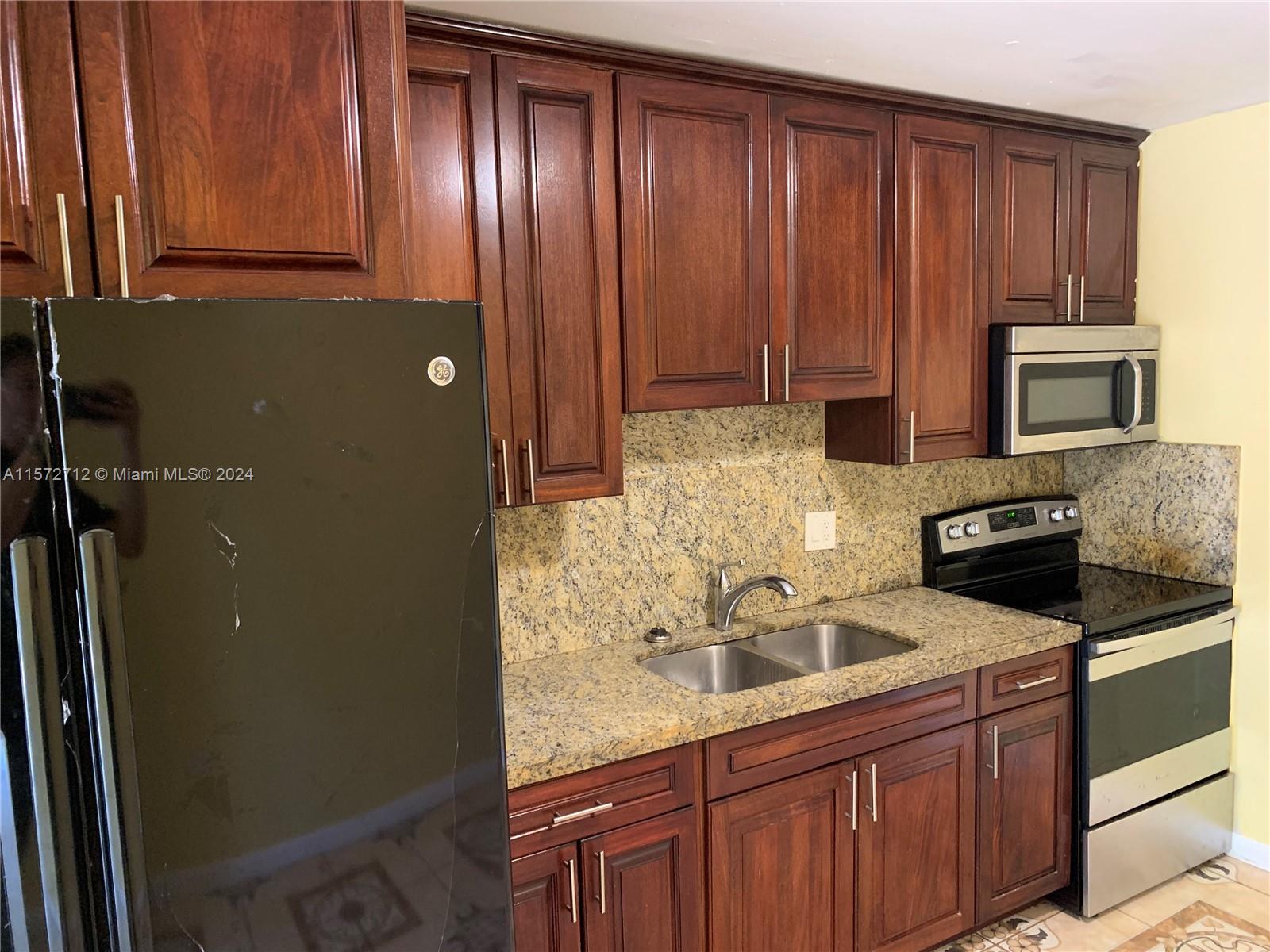 258 NW 69th St East, Miami, Florida 33150, 2 Bedrooms Bedrooms, ,1 BathroomBathrooms,Residentiallease,For Rent,258 NW 69th St East,A11572712