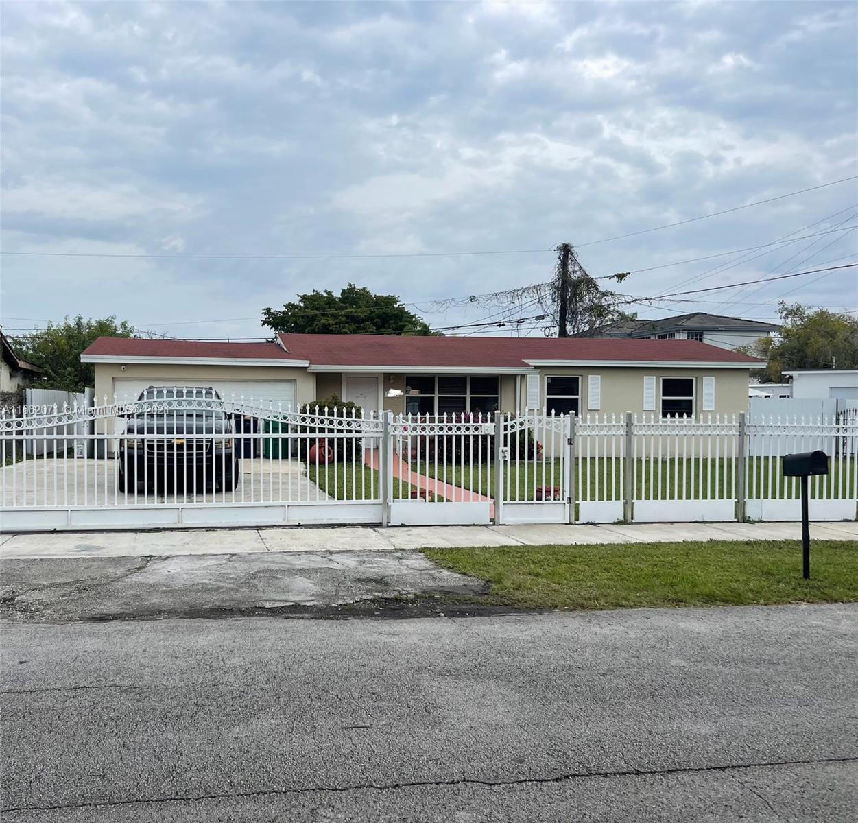 Undisclosed For Sale A11562071, FL