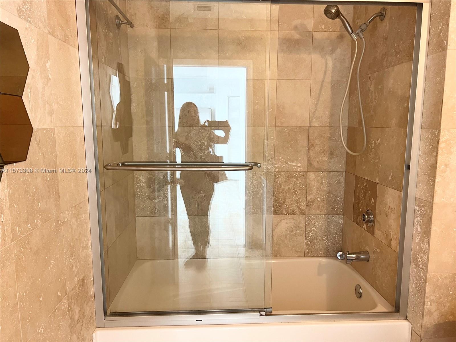 133 NE 2 AV 710, Miami, Florida 33132, 1 Bedroom Bedrooms, ,1 BathroomBathrooms,Residentiallease,For Rent,133 NE 2 AV 710,A11573308
