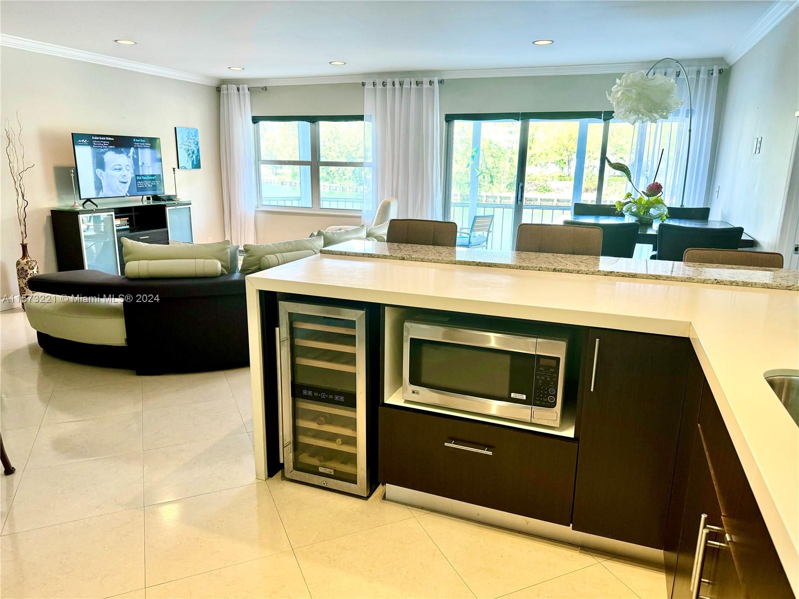 400 Diplomat Pkwy 214, Hallandale Beach, Florida 33009, 2 Bedrooms Bedrooms, ,2 BathroomsBathrooms,Residential,For Sale,400 Diplomat Pkwy 214,A11573221