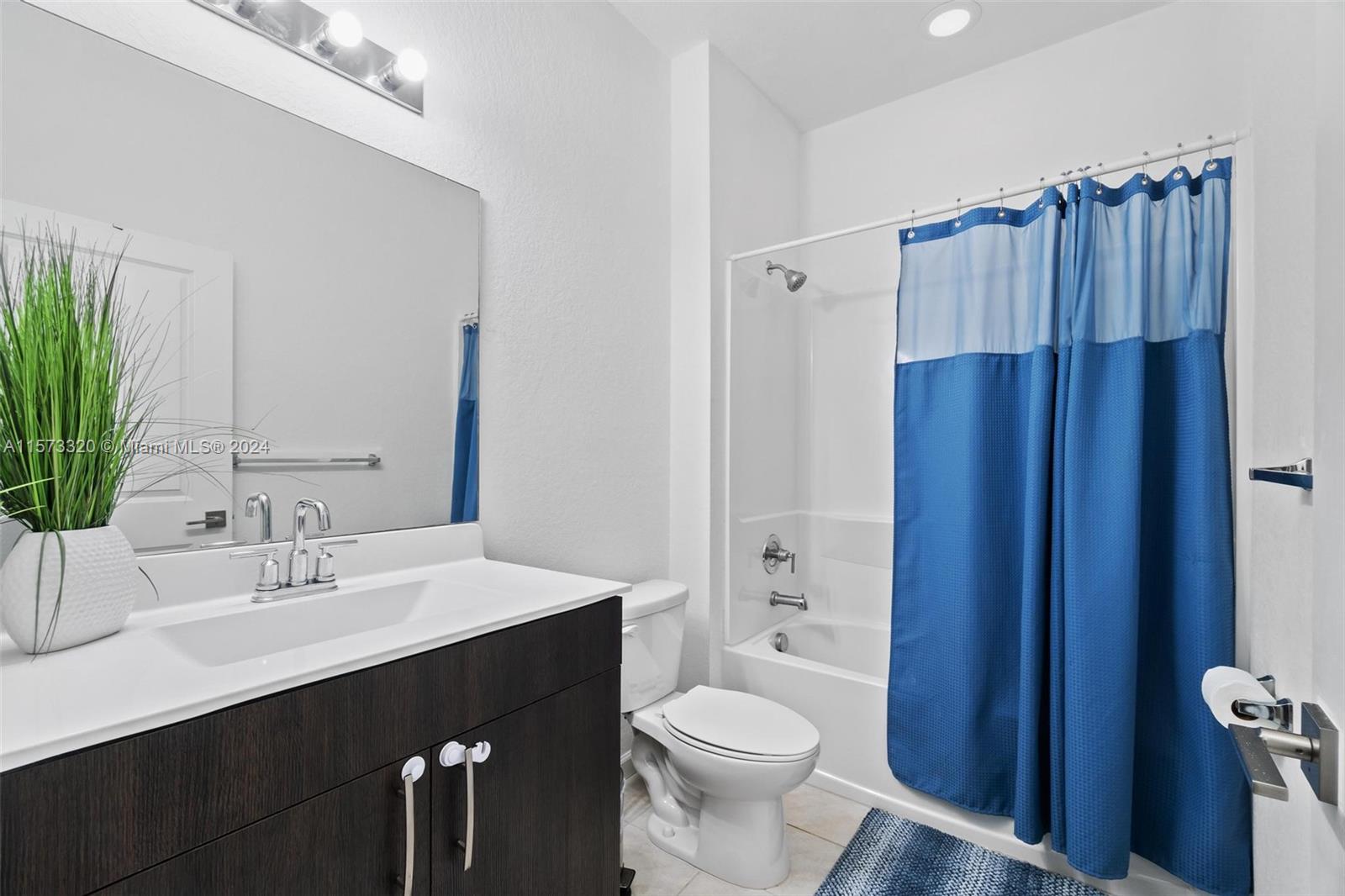 1471 SE 24th Ave 1471, Homestead, Florida 33035, 3 Bedrooms Bedrooms, ,2 BathroomsBathrooms,Residentiallease,For Rent,1471 SE 24th Ave 1471,A11573320