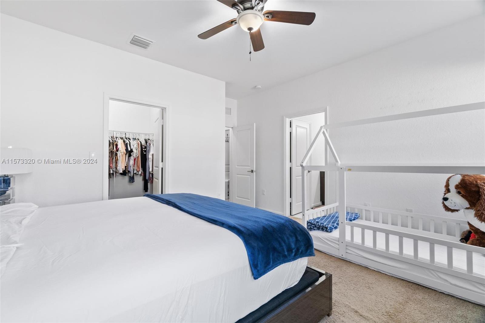 1471 SE 24th Ave 1471, Homestead, Florida 33035, 3 Bedrooms Bedrooms, ,2 BathroomsBathrooms,Residentiallease,For Rent,1471 SE 24th Ave 1471,A11573320