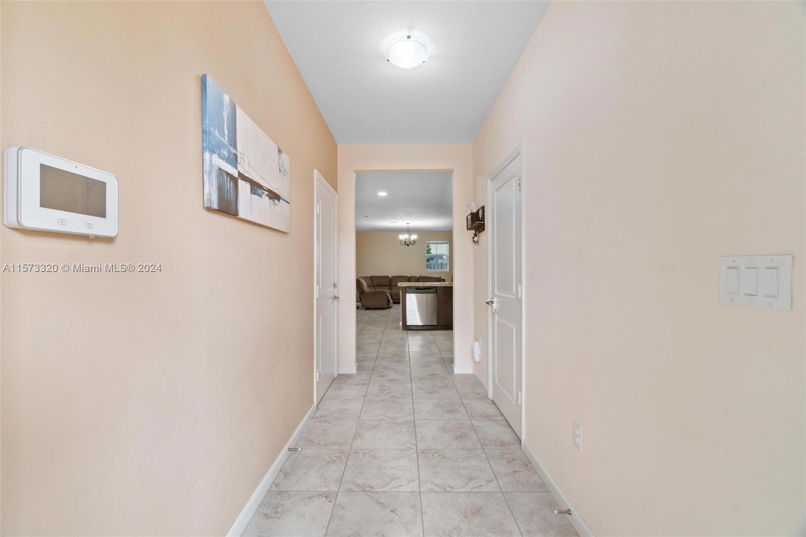 1471 SE 24th Ave 1471, Homestead, Florida 33035, 3 Bedrooms Bedrooms, ,2 BathroomsBathrooms,Residentiallease,For Rent,1471 SE 24th Ave 1471,A11573320