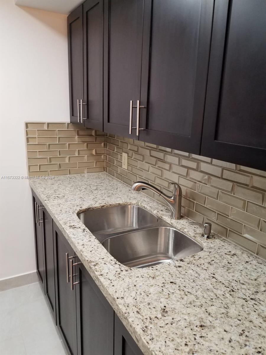 13255 SW 9th Ct 209G, Pembroke Pines, Florida 33027, 1 Bedroom Bedrooms, ,1 BathroomBathrooms,Residentiallease,For Rent,13255 SW 9th Ct 209G,A11573322