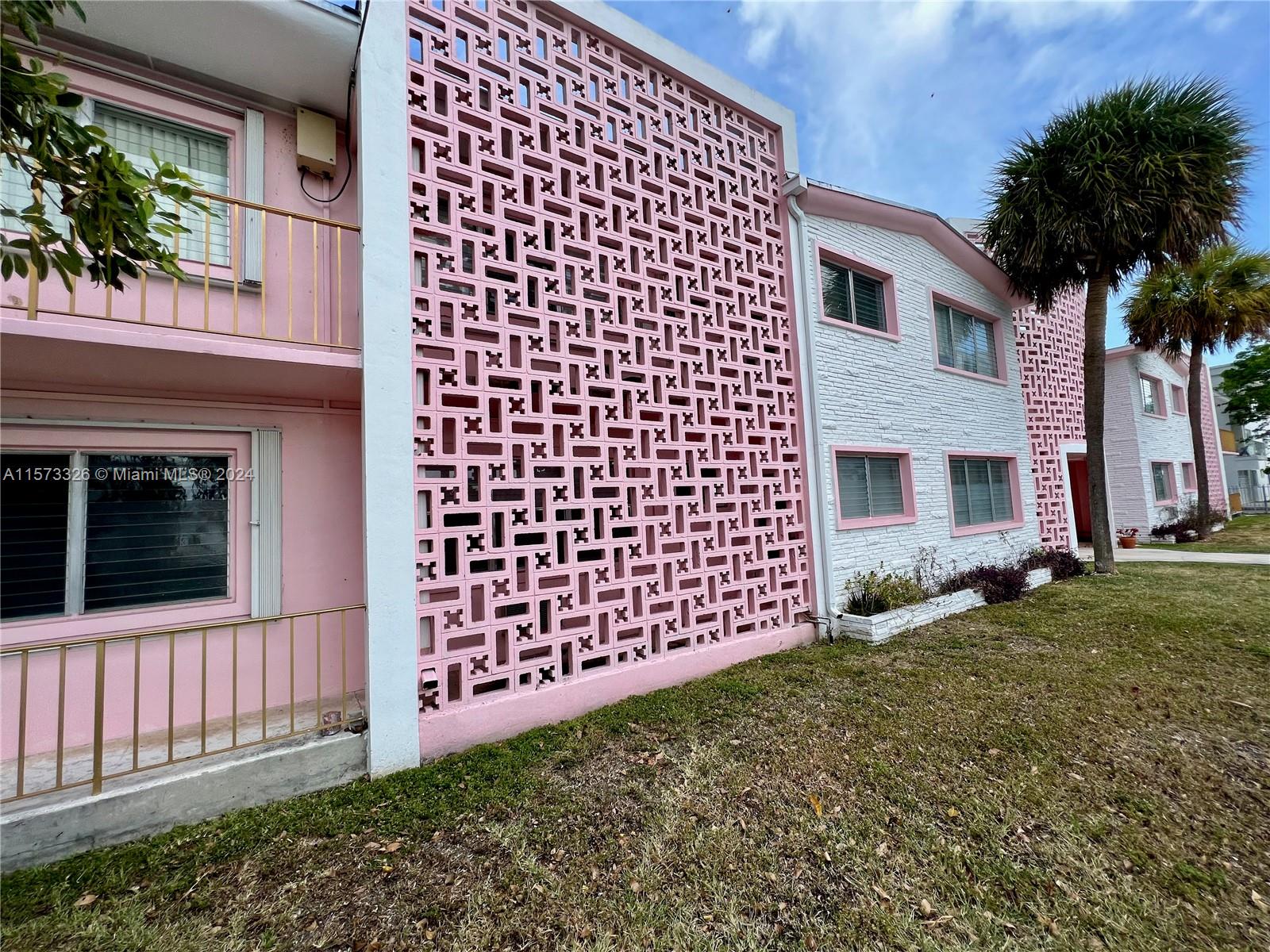 7921 East Dr 17, North Bay Village, Florida 33141, 1 Bedroom Bedrooms, ,1 BathroomBathrooms,Residentiallease,For Rent,7921 East Dr 17,A11573326