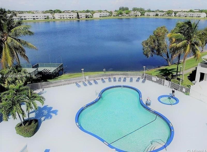 3465 NW 44th St #205, Oakland Park FL 33309