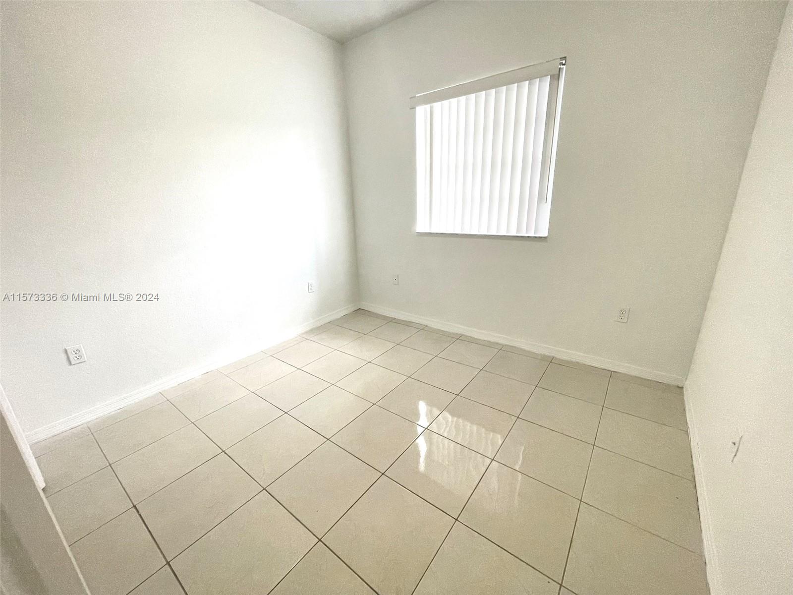 6972 NW 179th St 201-4, Hialeah, Florida 33015, 3 Bedrooms Bedrooms, ,2 BathroomsBathrooms,Residentiallease,For Rent,6972 NW 179th St 201-4,A11573336