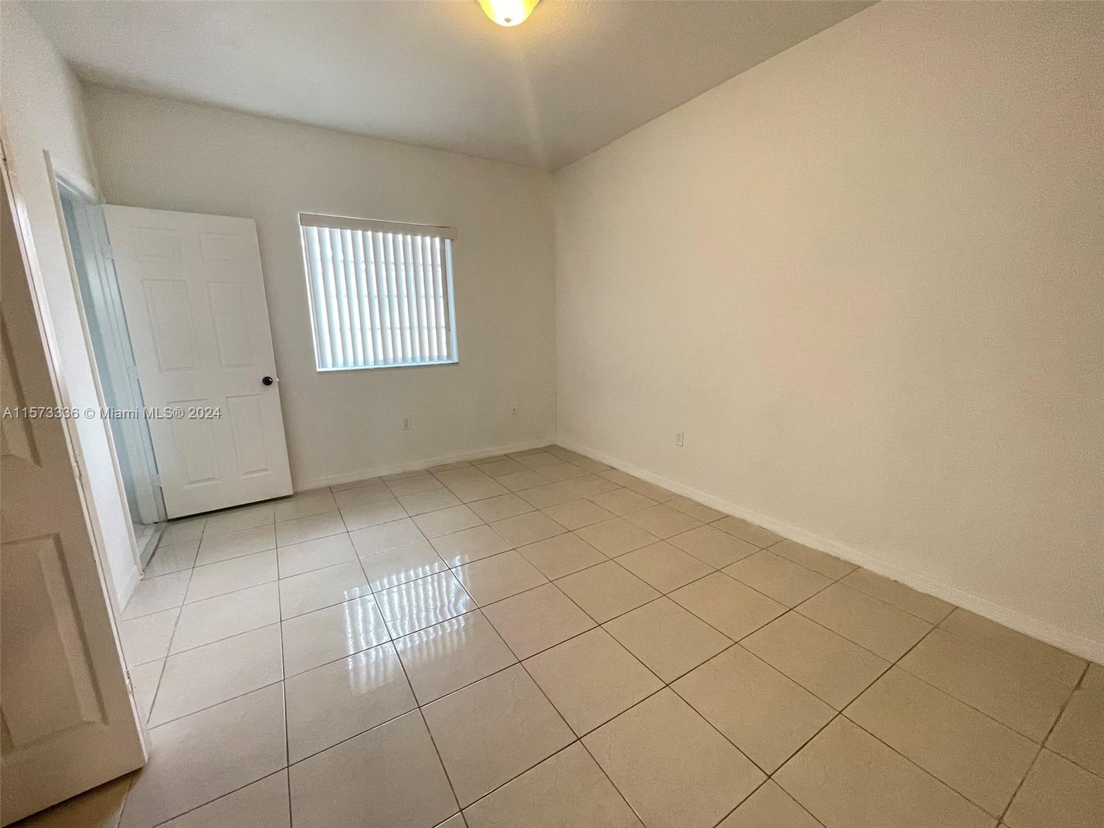 6972 NW 179th St 201-4, Hialeah, Florida 33015, 3 Bedrooms Bedrooms, ,2 BathroomsBathrooms,Residentiallease,For Rent,6972 NW 179th St 201-4,A11573336