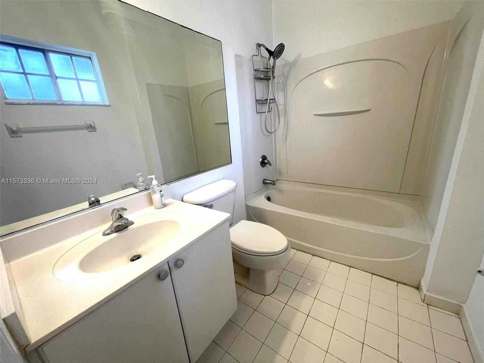 6972 NW 179th St 201-4, Hialeah, Florida 33015, 3 Bedrooms Bedrooms, ,2 BathroomsBathrooms,Residentiallease,For Rent,6972 NW 179th St 201-4,A11573336