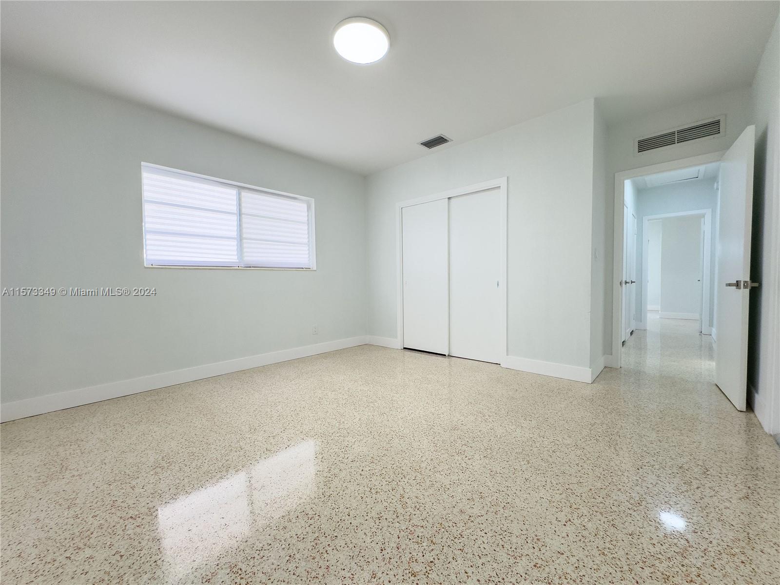 401 Malaga Ave, Coral Gables, Florida 33134, ,Residentialincome,For Sale,401 Malaga Ave,A11573349