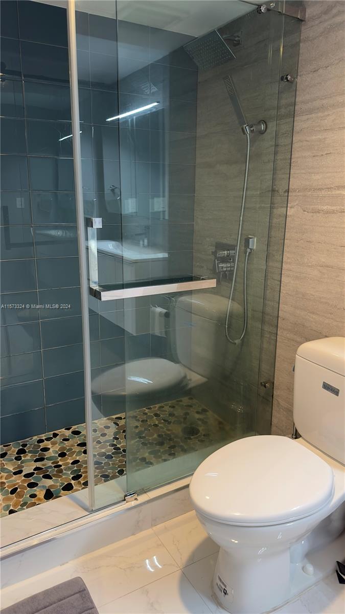 300 Bayview Dr 1102, Sunny Isles Beach, Florida 33160, ,Residentiallease,For Rent,300 Bayview Dr 1102,A11573324