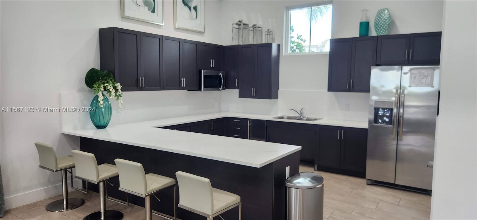 1849 SE 27th Ter, Homestead, Florida 33035, 3 Bedrooms Bedrooms, ,3 BathroomsBathrooms,Residentiallease,For Rent,1849 SE 27th Ter,A11567123