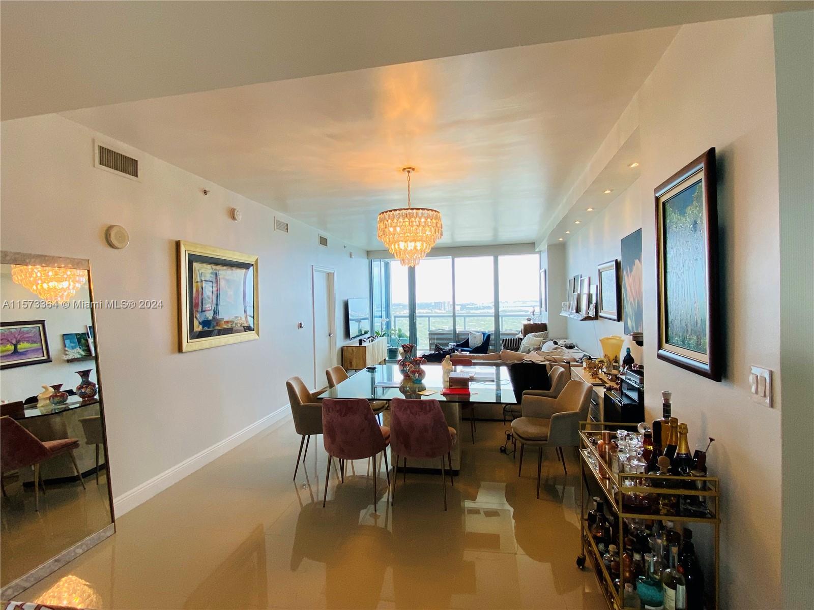 601 NE 36th St 2807, Miami, Florida 33137, 2 Bedrooms Bedrooms, ,2 BathroomsBathrooms,Residentiallease,For Rent,601 NE 36th St 2807,A11573364