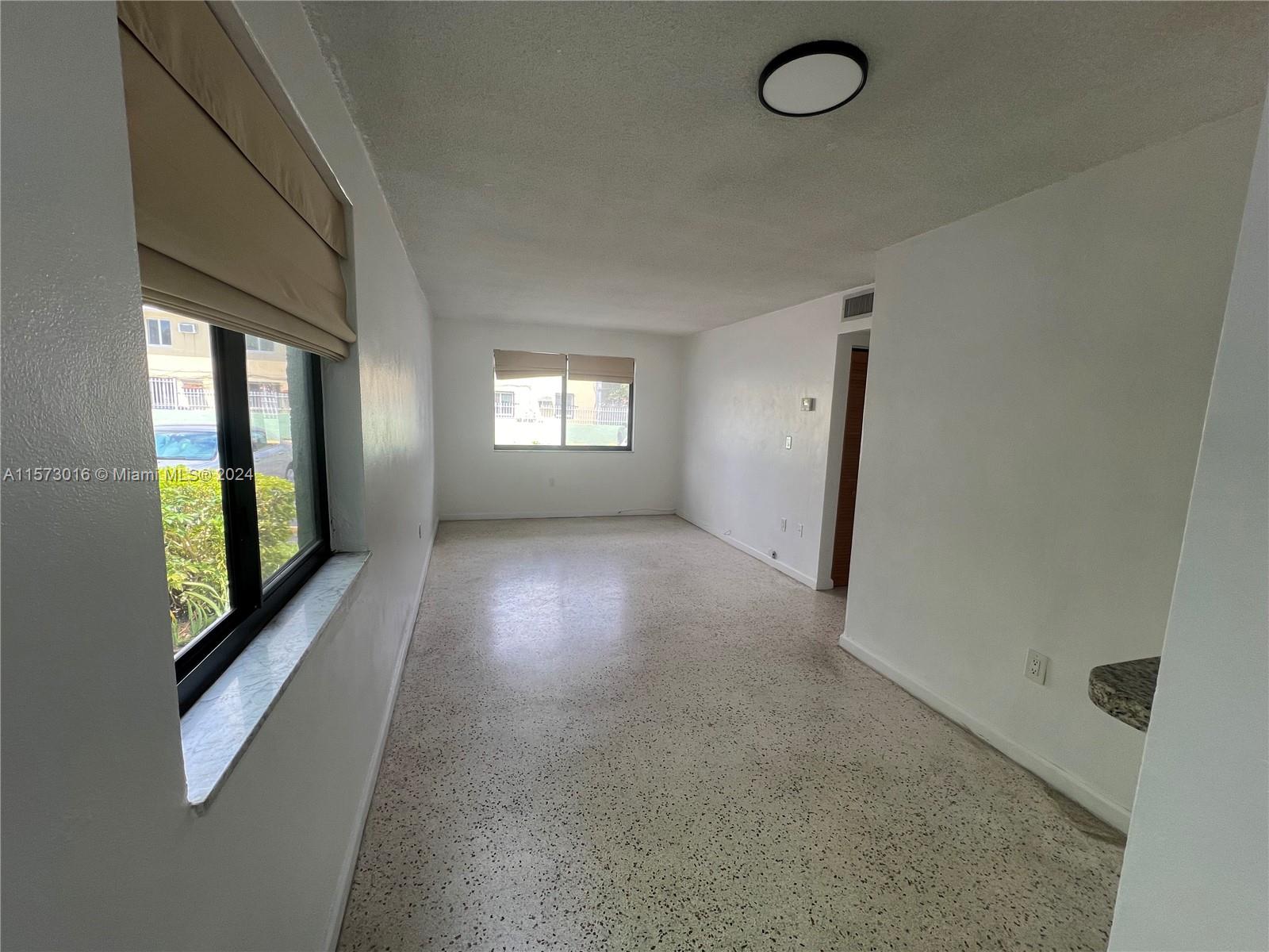 1530 SW 2nd St 107, Miami, Florida 33135, 2 Bedrooms Bedrooms, ,1 BathroomBathrooms,Residentiallease,For Rent,1530 SW 2nd St 107,A11573016