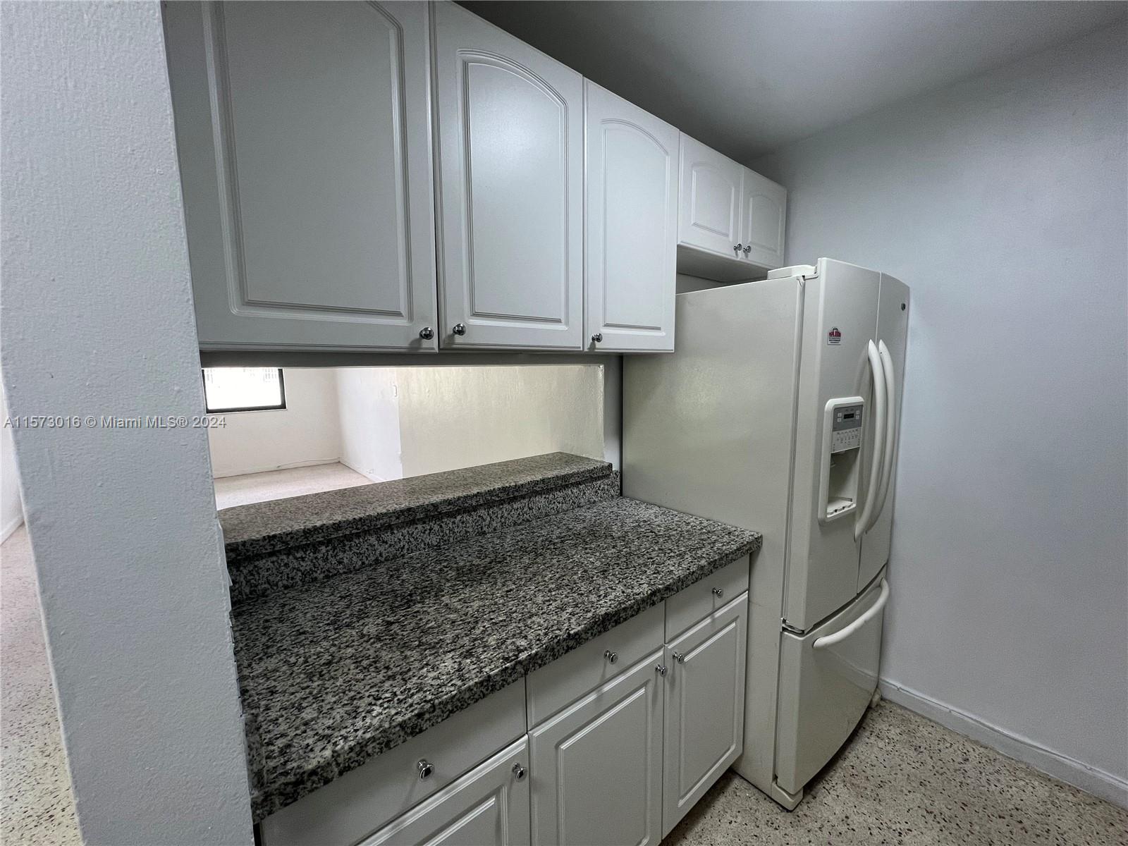 1530 SW 2nd St 107, Miami, Florida 33135, 2 Bedrooms Bedrooms, ,1 BathroomBathrooms,Residentiallease,For Rent,1530 SW 2nd St 107,A11573016