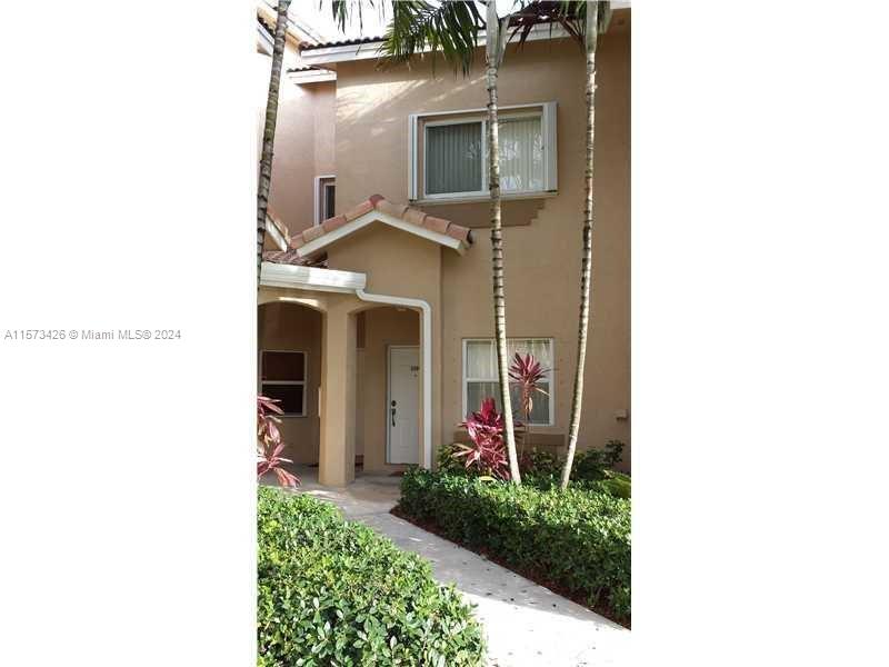 2304 SE 23rd Rd 2304, Homestead, Florida 33035, 2 Bedrooms Bedrooms, ,2 BathroomsBathrooms,Residentiallease,For Rent,2304 SE 23rd Rd 2304,A11573426