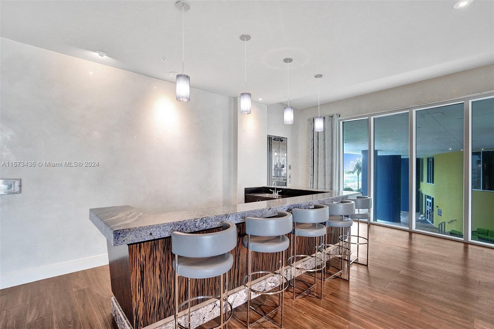 185 SW 7th St 1710, Miami, Florida 33130, 1 Bedroom Bedrooms, ,1 BathroomBathrooms,Residentiallease,For Rent,185 SW 7th St 1710,A11573436