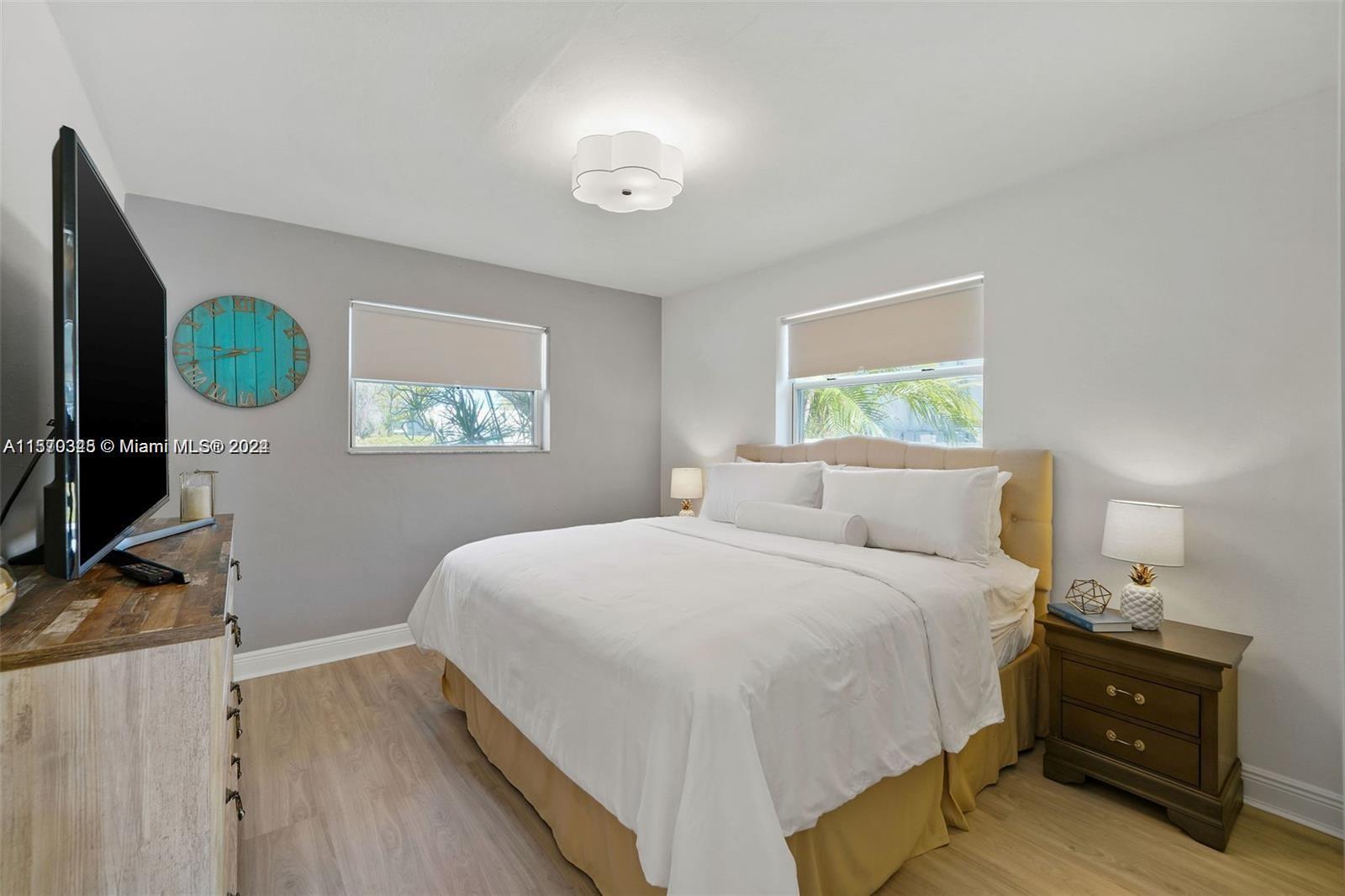 7544 W Treasure Dr, North Bay Village, Florida 33141, 3 Bedrooms Bedrooms, ,2 BathroomsBathrooms,Residentiallease,For Rent,7544 W Treasure Dr,A11570345
