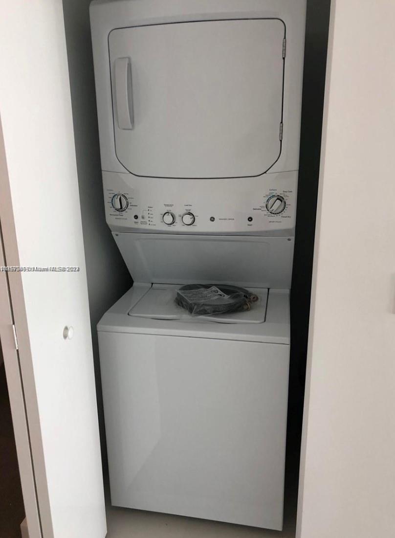 501 NE 31st St 602, Miami, Florida 33137, 1 Bedroom Bedrooms, ,1 BathroomBathrooms,Residentiallease,For Rent,501 NE 31st St 602,A11573465