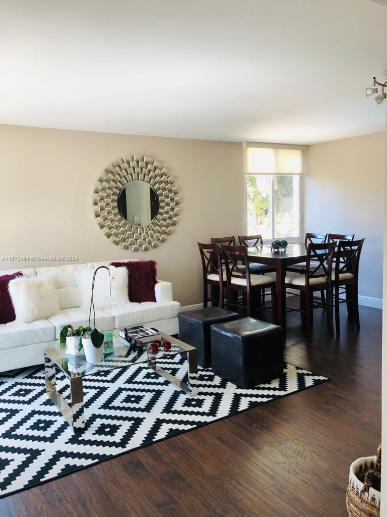 Miami, Florida 33136, 2 Bedrooms Bedrooms, ,2 BathroomsBathrooms,Residentiallease,For Rent,A11573484