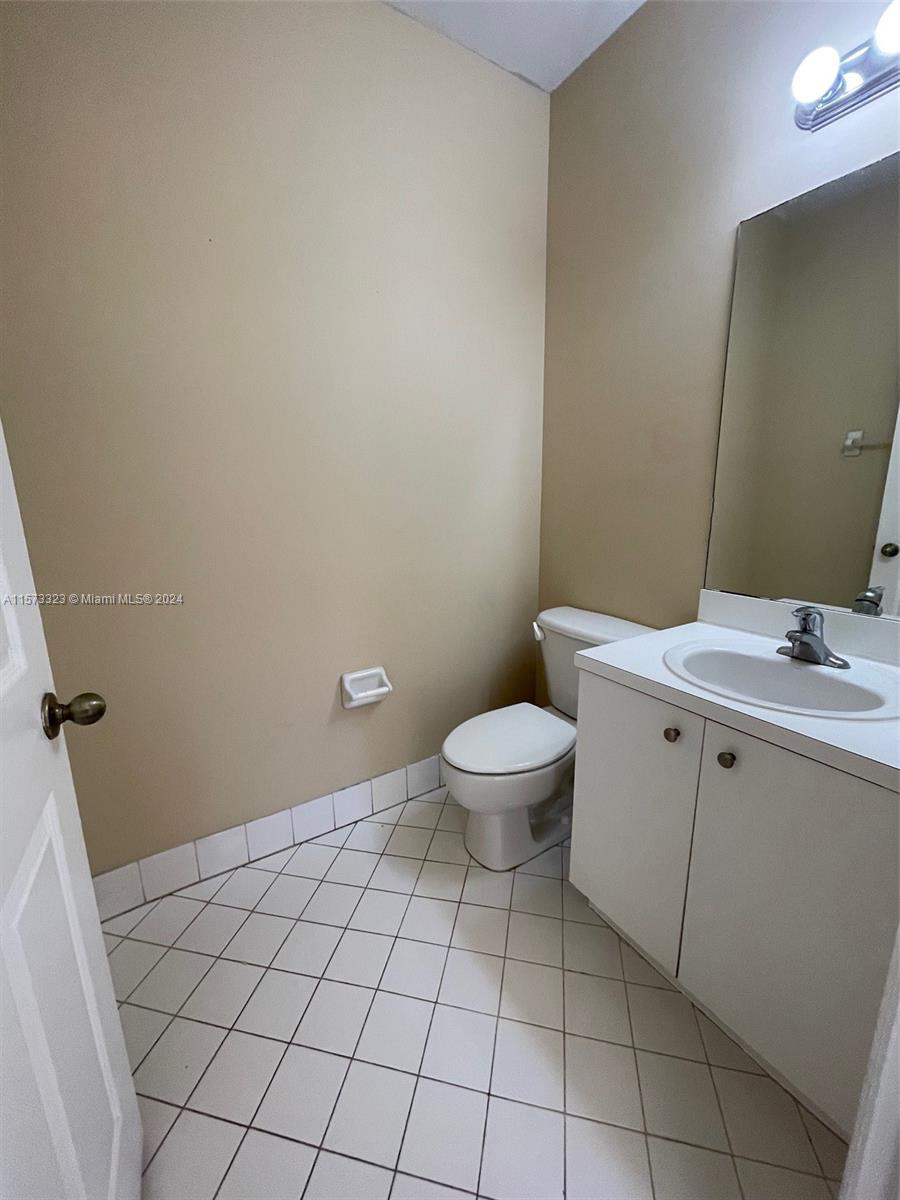 992 NE 41st Pl 992, Homestead, Florida 33033, 4 Bedrooms Bedrooms, ,2 BathroomsBathrooms,Residentiallease,For Rent,992 NE 41st Pl 992,A11573323
