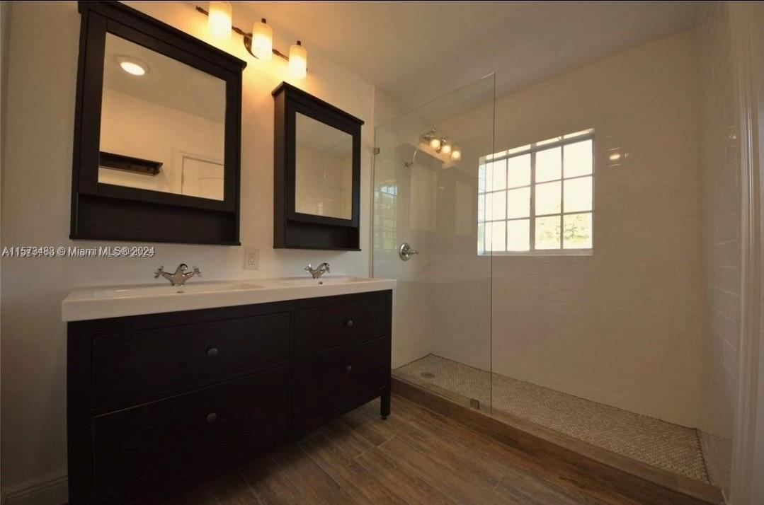 510 Bird Road, Coral Gables, Florida 33146, 4 Bedrooms Bedrooms, ,3 BathroomsBathrooms,Residentiallease,For Rent,510 Bird Road,A11573483