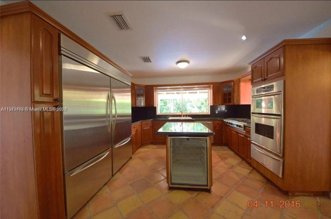 510 Bird Road, Coral Gables, Florida 33146, 4 Bedrooms Bedrooms, ,3 BathroomsBathrooms,Residentiallease,For Rent,510 Bird Road,A11573483