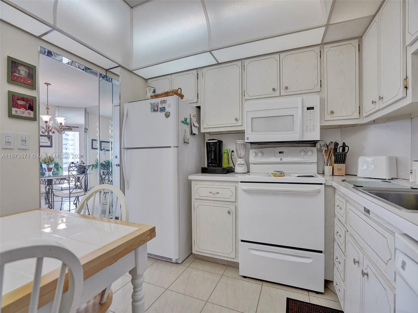1980 S Ocean Dr 3P, Hallandale Beach, Florida 33009, 2 Bedrooms Bedrooms, ,2 BathroomsBathrooms,Residential,For Sale,1980 S Ocean Dr 3P,A11573571