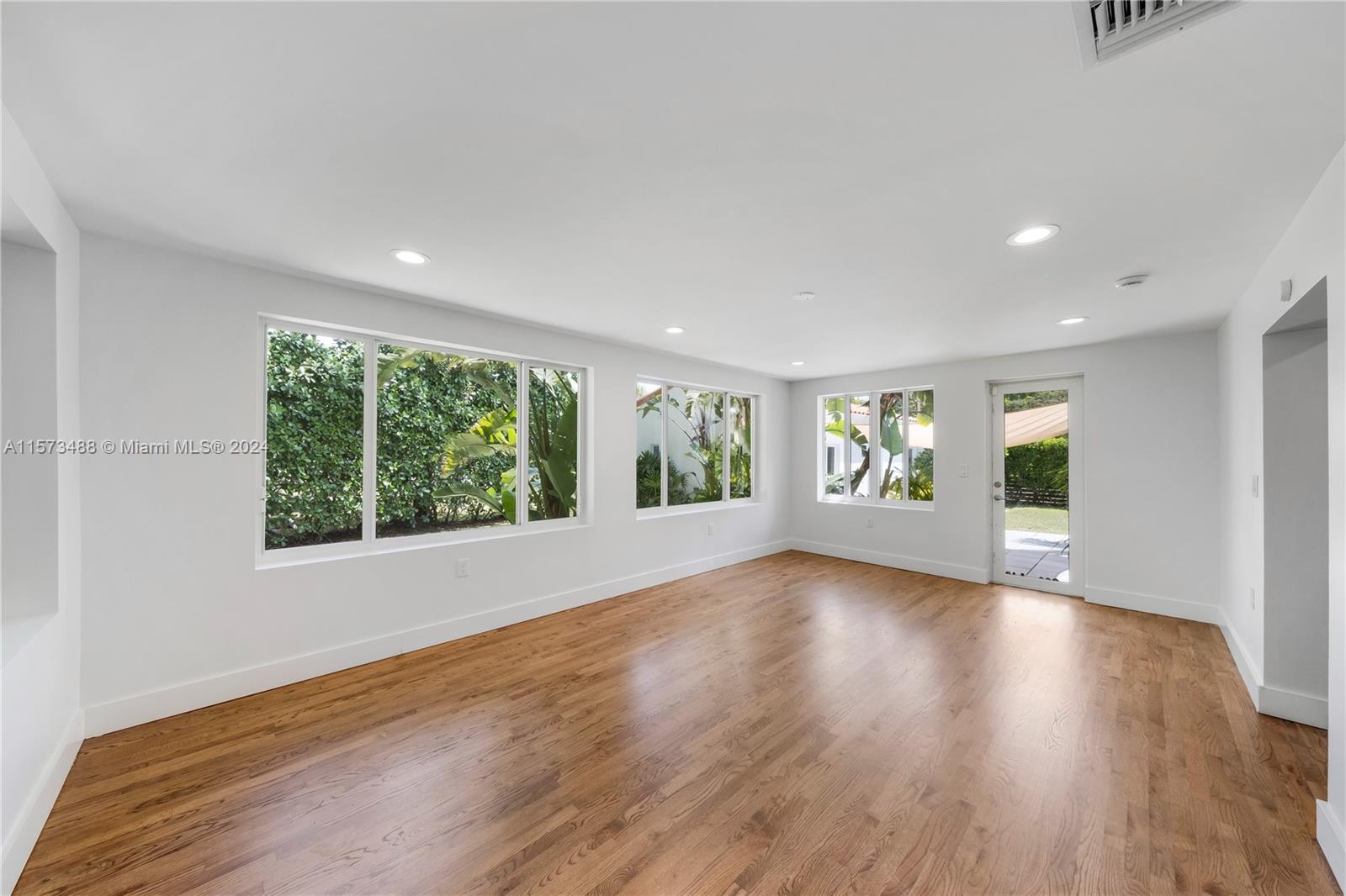 101 NW 100th St, Miami Shores, Florida 33150, 4 Bedrooms Bedrooms, ,3 BathroomsBathrooms,Residentiallease,For Rent,101 NW 100th St,A11573488