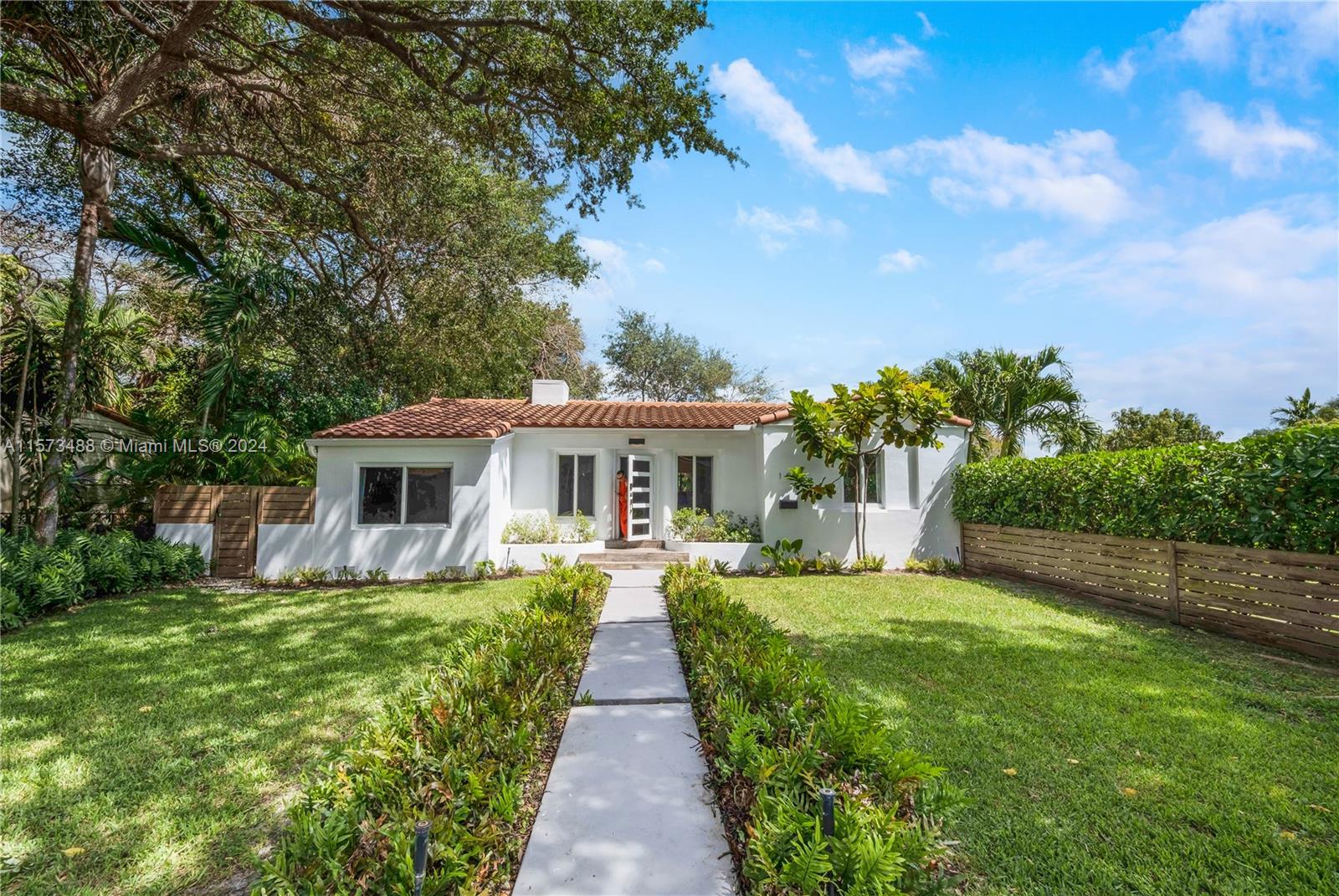 101 NW 100th St, Miami Shores, Florida 33150, 4 Bedrooms Bedrooms, ,3 BathroomsBathrooms,Residentiallease,For Rent,101 NW 100th St,A11573488