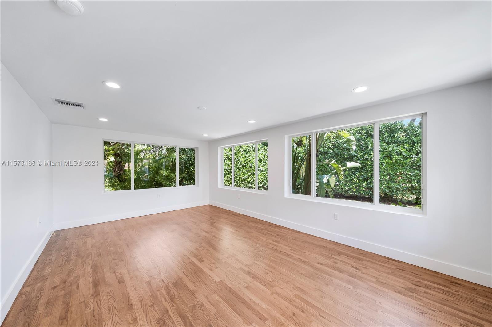 101 NW 100th St, Miami Shores, Florida 33150, 4 Bedrooms Bedrooms, ,3 BathroomsBathrooms,Residentiallease,For Rent,101 NW 100th St,A11573488
