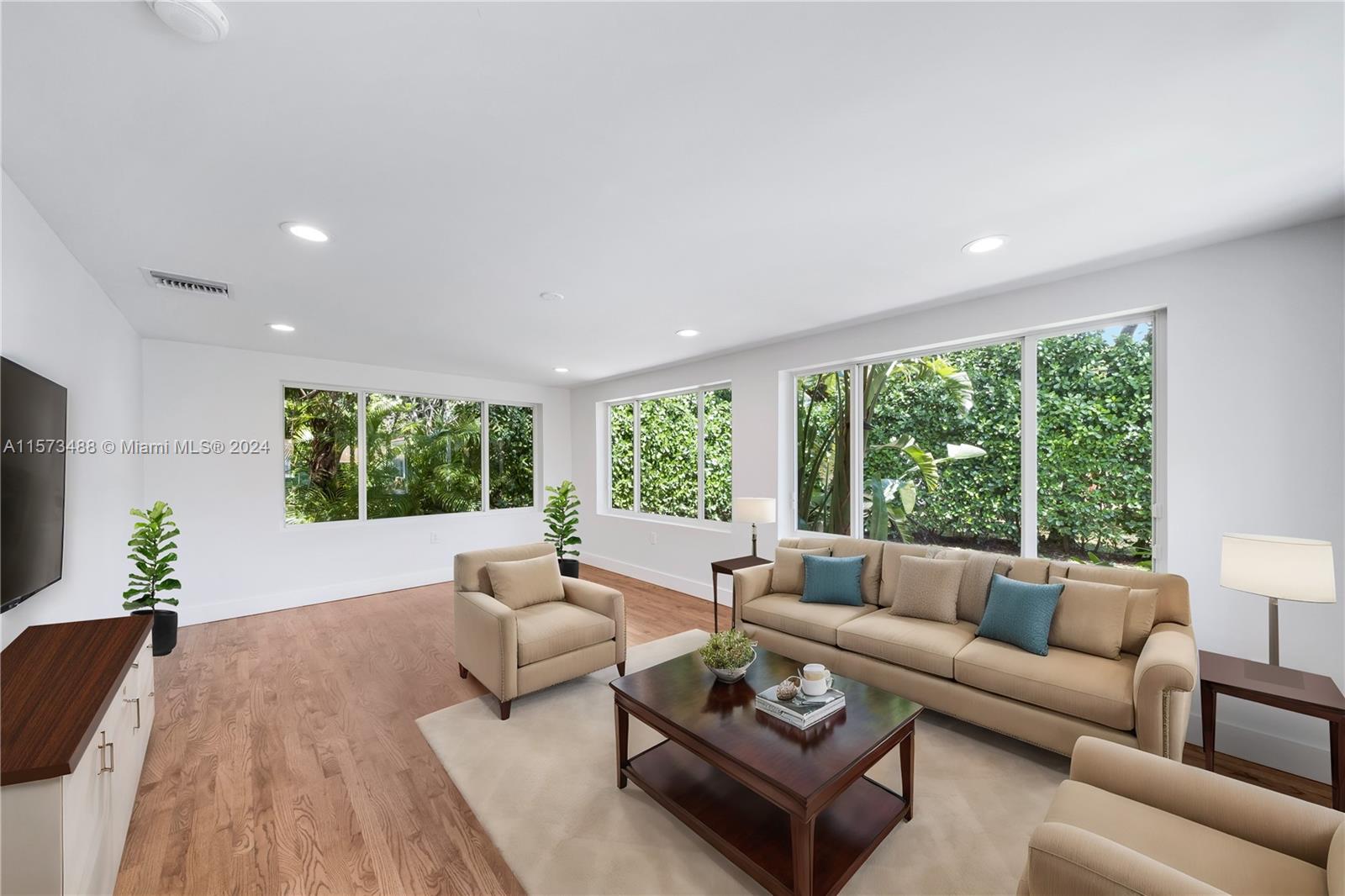 101 NW 100th St, Miami Shores, Florida 33150, 4 Bedrooms Bedrooms, ,3 BathroomsBathrooms,Residentiallease,For Rent,101 NW 100th St,A11573488