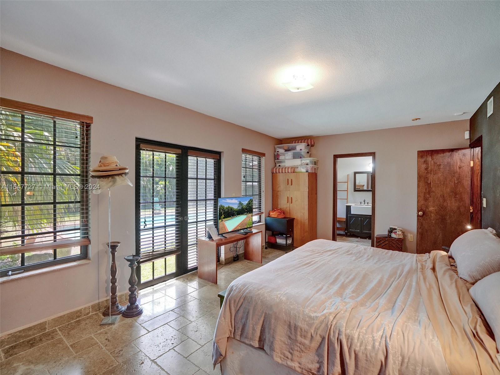 9200 SW 125th Ter, Miami, Florida 33176, 3 Bedrooms Bedrooms, ,3 BathroomsBathrooms,Residential,For Sale,9200 SW 125th Ter,A11547727