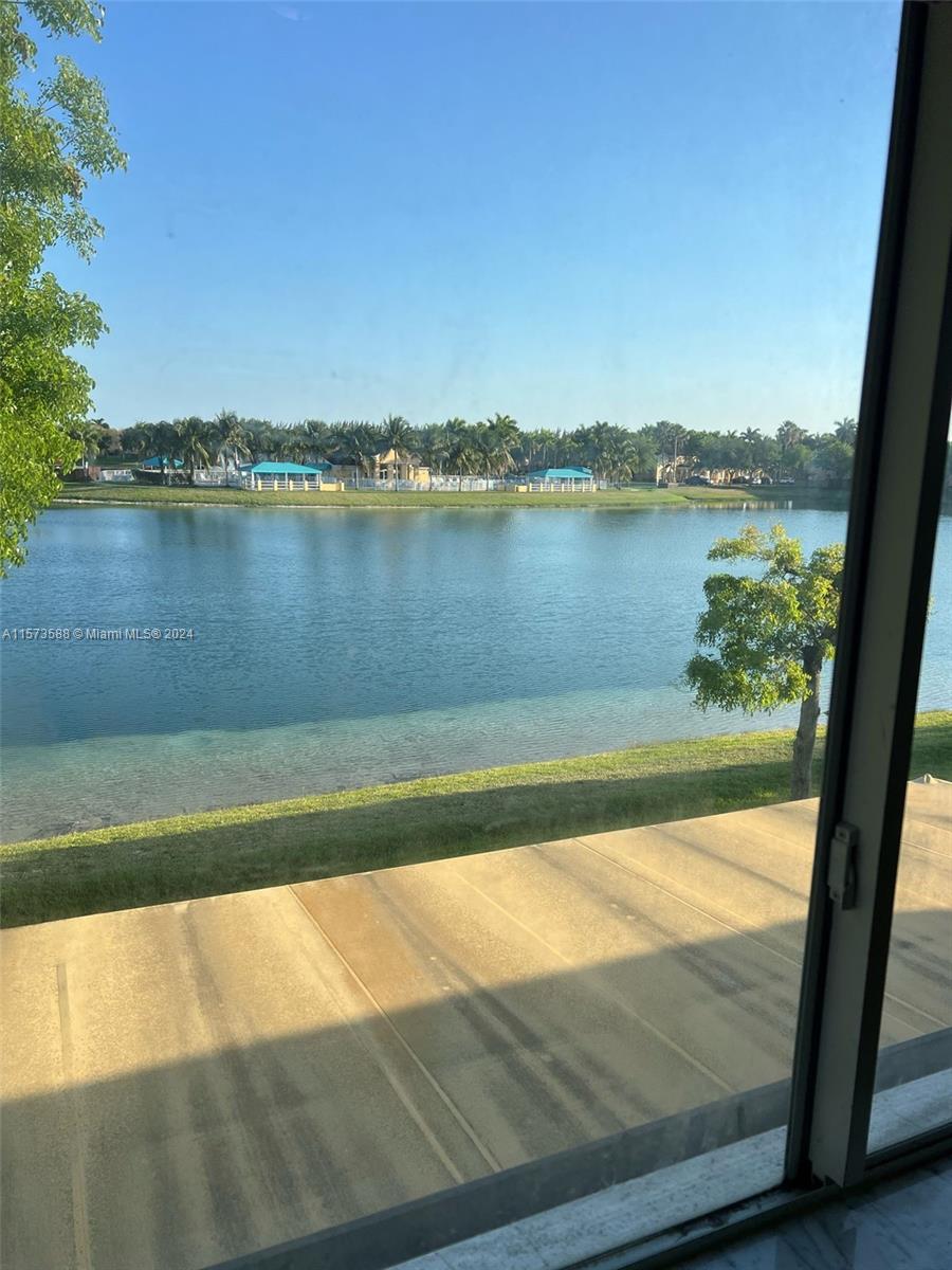1474 SE 24th Ct 348, Homestead, Florida 33035, 3 Bedrooms Bedrooms, ,2 BathroomsBathrooms,Residentiallease,For Rent,1474 SE 24th Ct 348,A11573588