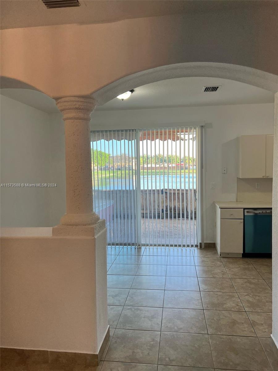 1474 SE 24th Ct 348, Homestead, Florida 33035, 3 Bedrooms Bedrooms, ,2 BathroomsBathrooms,Residentiallease,For Rent,1474 SE 24th Ct 348,A11573588