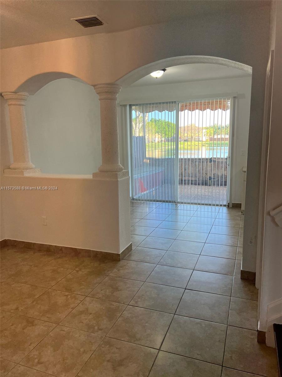 1474 SE 24th Ct 348, Homestead, Florida 33035, 3 Bedrooms Bedrooms, ,2 BathroomsBathrooms,Residentiallease,For Rent,1474 SE 24th Ct 348,A11573588