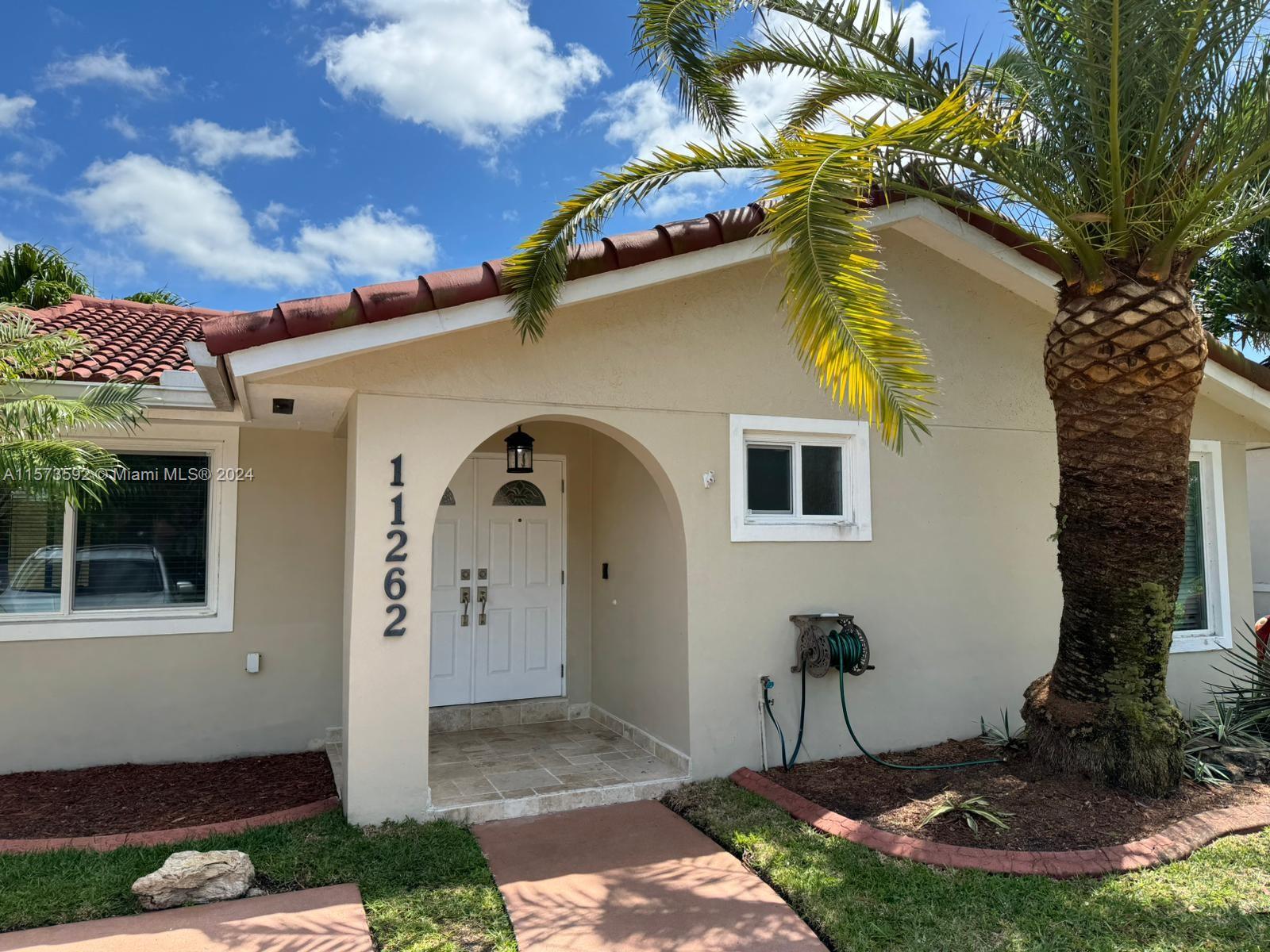 11262 SW 73rd Ter  For Sale A11573592, FL