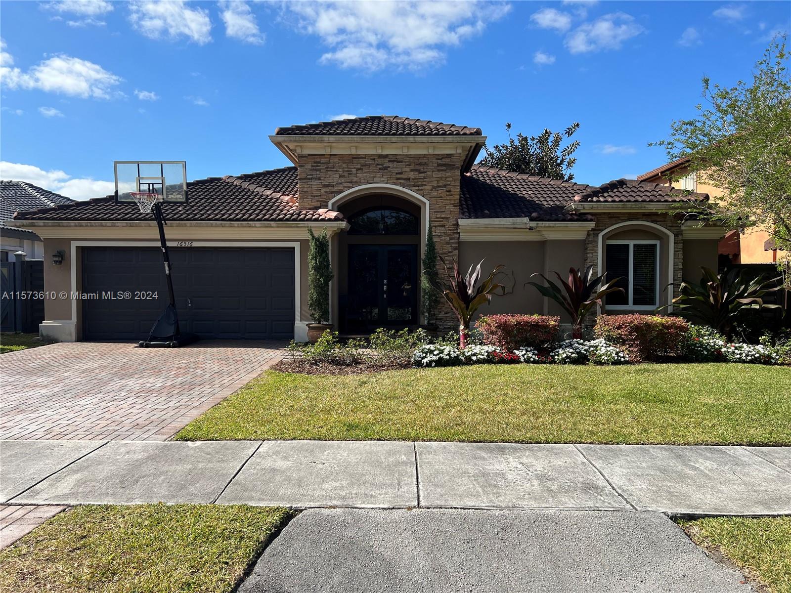 16516 SW 51st Ter 0, Miami, Florida 33185, 4 Bedrooms Bedrooms, ,3 BathroomsBathrooms,Residentiallease,For Rent,16516 SW 51st Ter 0,A11573610