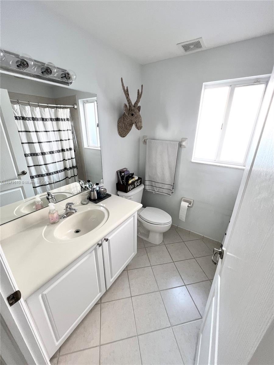 16516 SW 51st Ter 0, Miami, Florida 33185, 4 Bedrooms Bedrooms, ,3 BathroomsBathrooms,Residentiallease,For Rent,16516 SW 51st Ter 0,A11573610