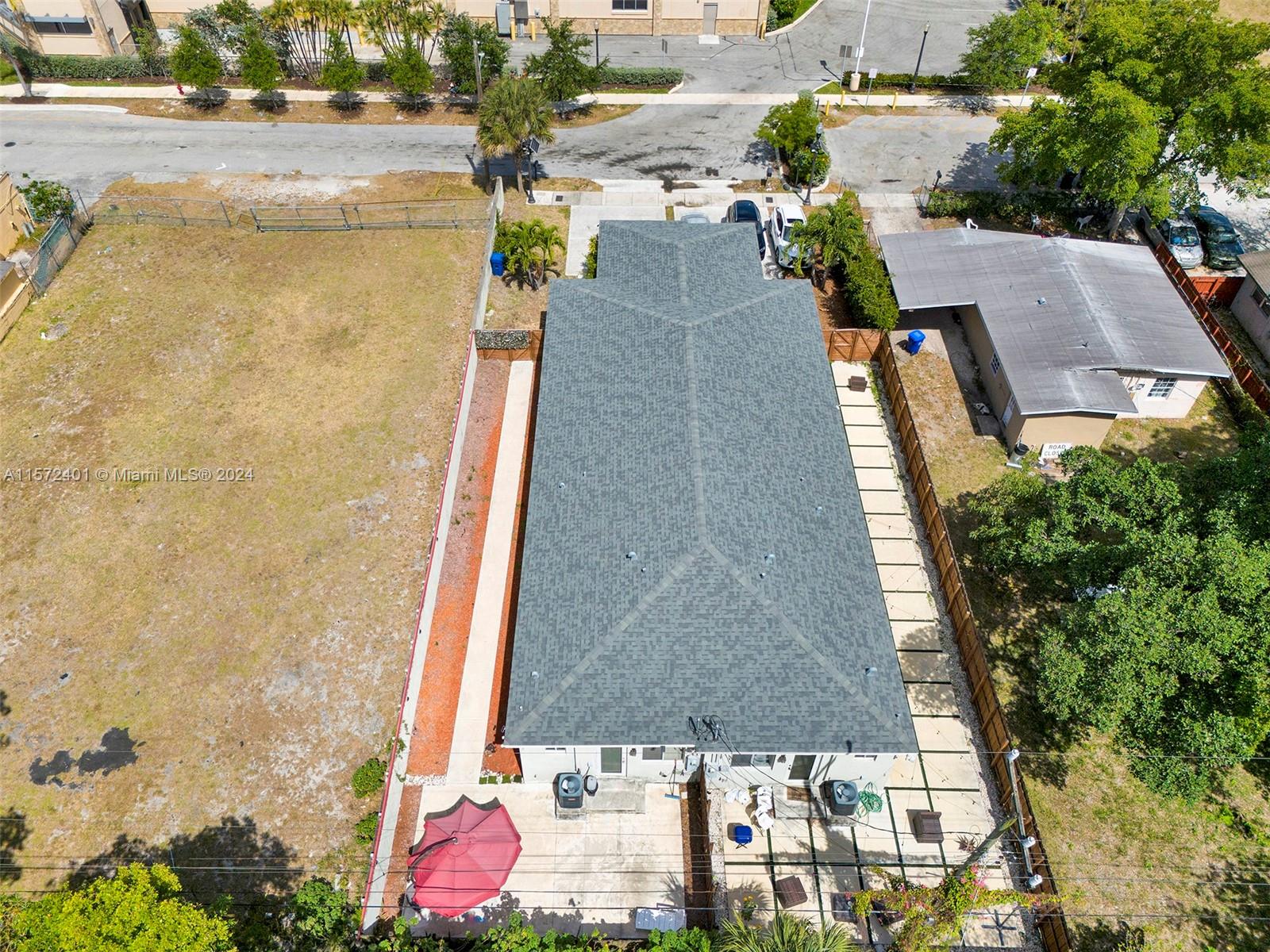 Fort Lauderdale, Florida 33311, 3 Bedrooms Bedrooms, ,2 BathroomsBathrooms,Residential,For Sale,A11572401