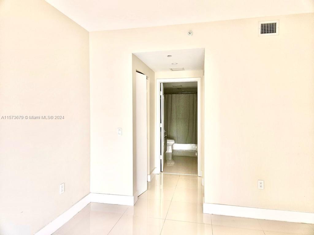 Miami, Florida 33137, 1 Bedroom Bedrooms, ,1 BathroomBathrooms,Residentiallease,For Rent,A11573679