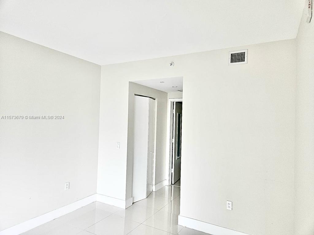 Miami, Florida 33137, 1 Bedroom Bedrooms, ,1 BathroomBathrooms,Residentiallease,For Rent,A11573679