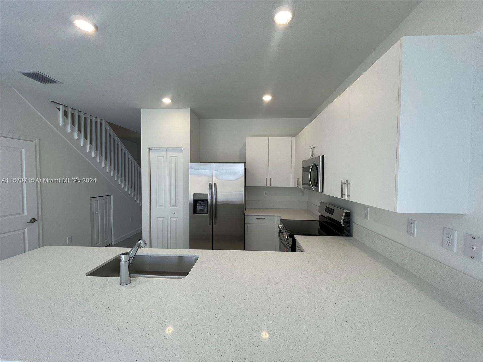 23321 SW 128th Ave 23321, Homestead, Florida 33032, 3 Bedrooms Bedrooms, ,2 BathroomsBathrooms,Residentiallease,For Rent,23321 SW 128th Ave 23321,A11573715