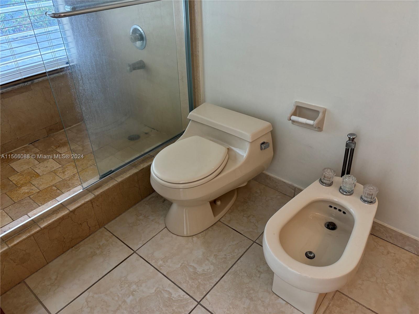 5316 SW 153 CT, Miami, Florida 33185, 4 Bedrooms Bedrooms, ,2 BathroomsBathrooms,Residentiallease,For Rent,5316 SW 153 CT,A11566088