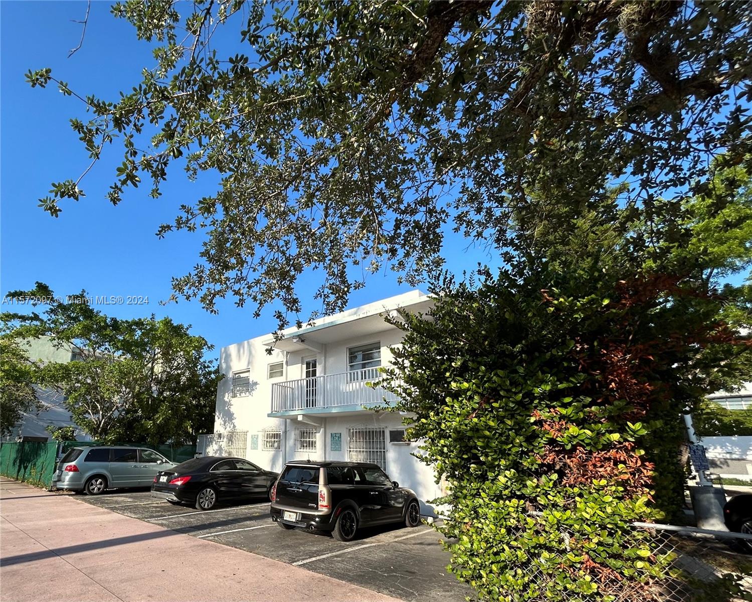 323  Washington Ave #3 For Sale A11572097, FL