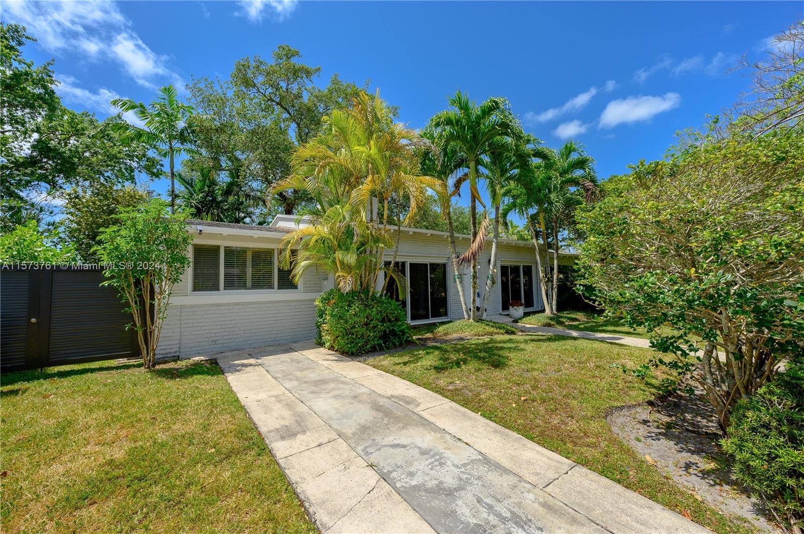 6370 SW 49th St  For Sale A11573761, FL
