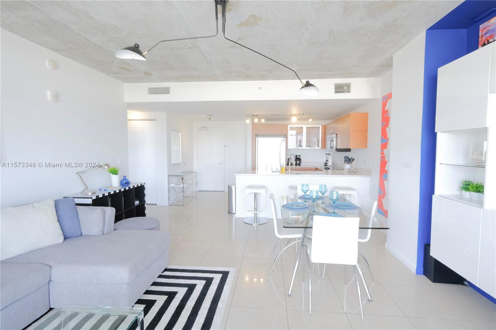 3250 NE 1st Ave 909, Miami, Florida 33137, 1 Bedroom Bedrooms, ,1 BathroomBathrooms,Residentiallease,For Rent,3250 NE 1st Ave 909,A11573348