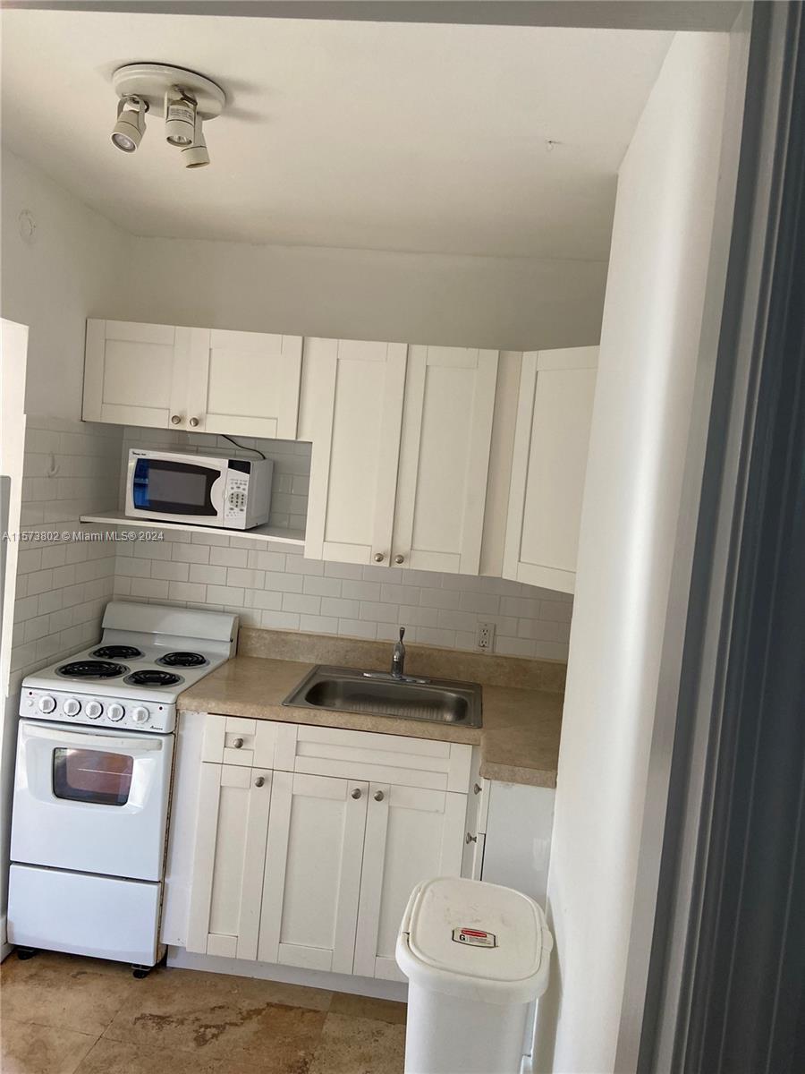 544 NE 62nd St 544-8, Miami, Florida 33138, ,1 BathroomBathrooms,Residentiallease,For Rent,544 NE 62nd St 544-8,A11573802