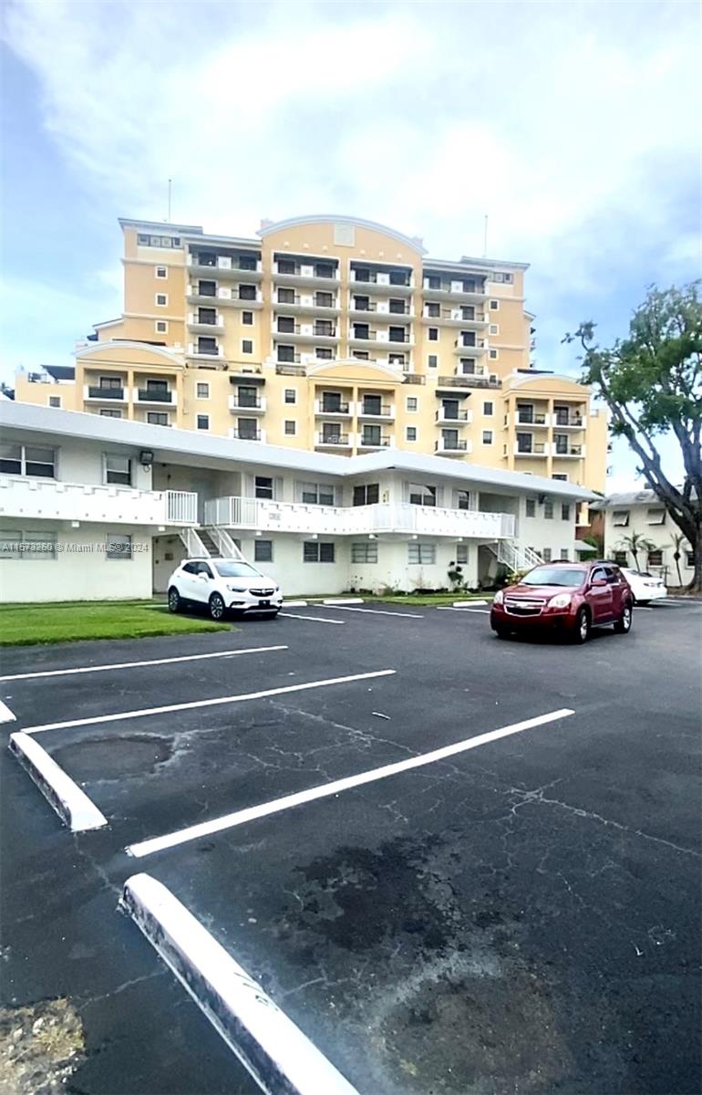 7324 SW 82nd St B206, Miami, Florida 33143, 2 Bedrooms Bedrooms, ,1 BathroomBathrooms,Residentiallease,For Rent,7324 SW 82nd St B206,A11573260