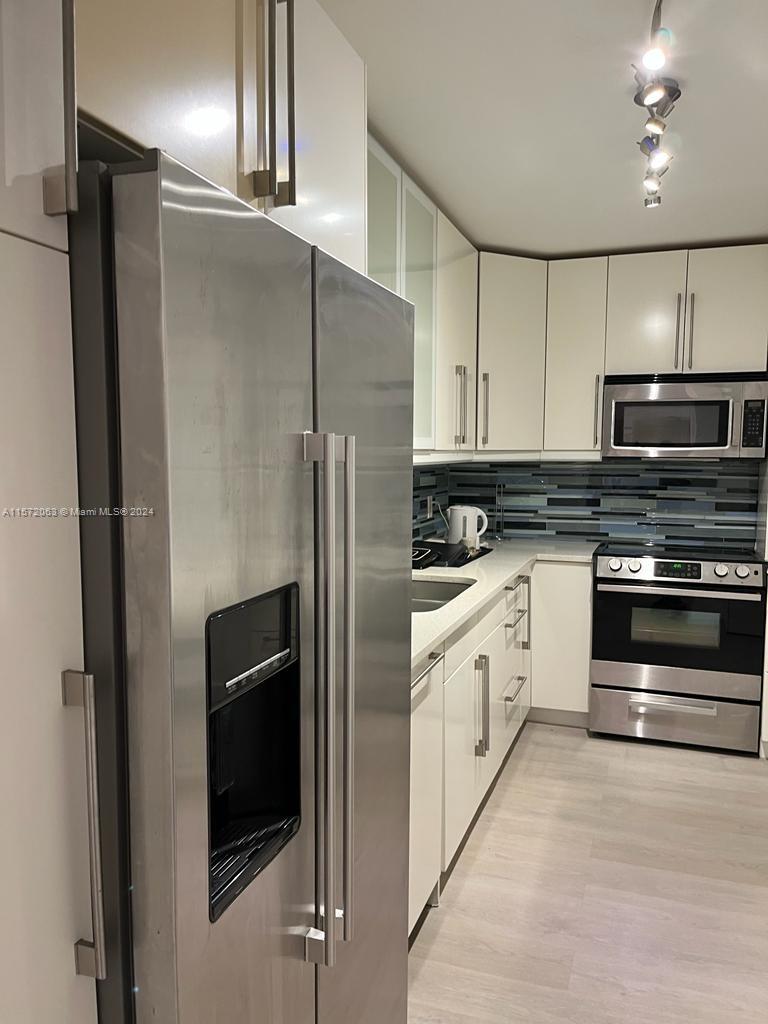 10185 Collins Ave 1215, Bal Harbour, Florida 33154, 1 Bedroom Bedrooms, ,1 BathroomBathrooms,Residentiallease,For Rent,10185 Collins Ave 1215,A11572063